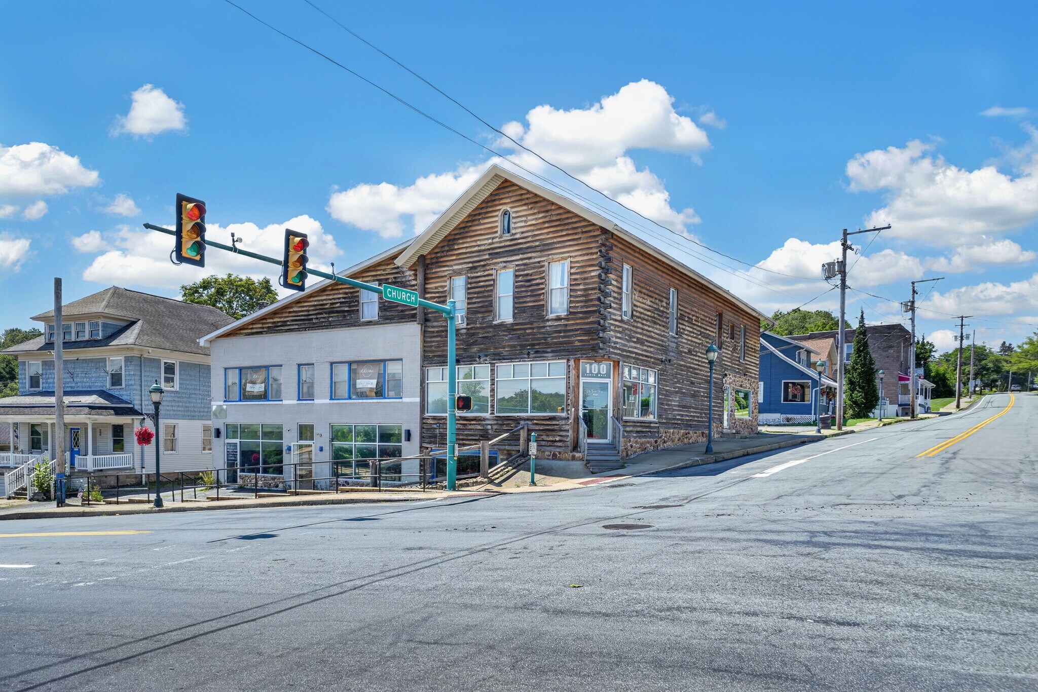 100 S Main St, Moscow, PA for Sale