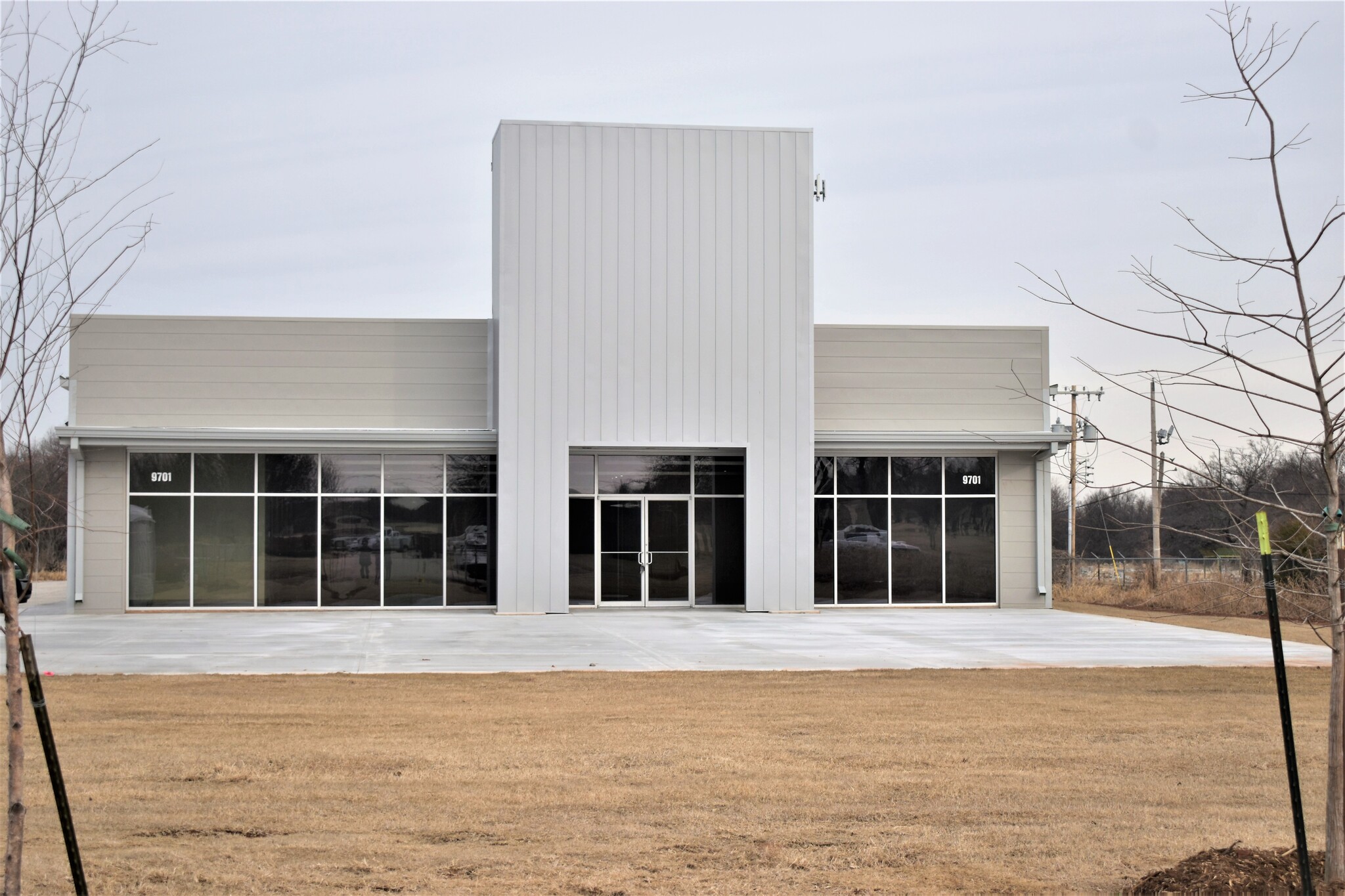 9701 Northwest Expy, Yukon, OK for Sale