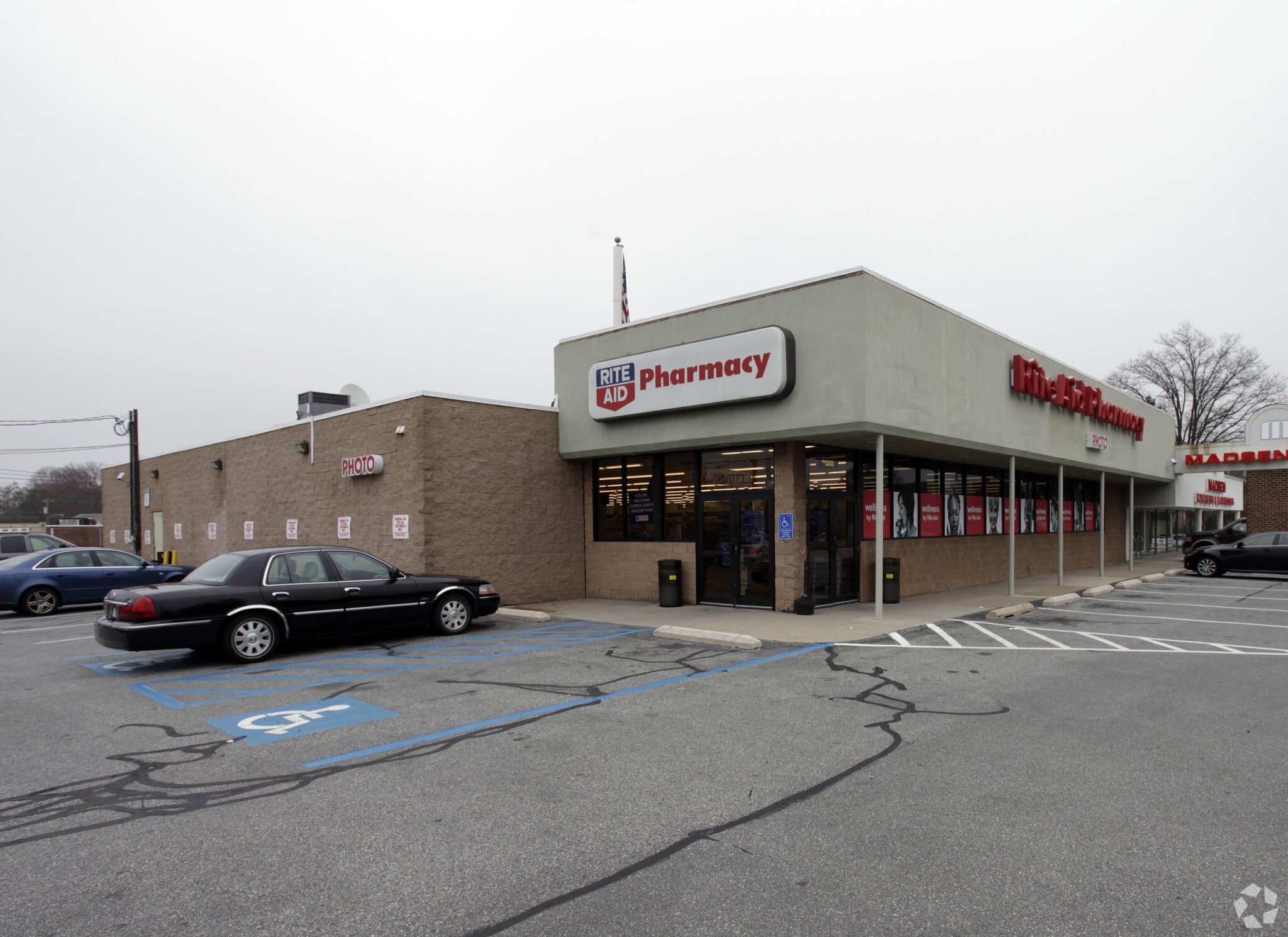 2901 Springfield Rd, Broomall, PA for Sale