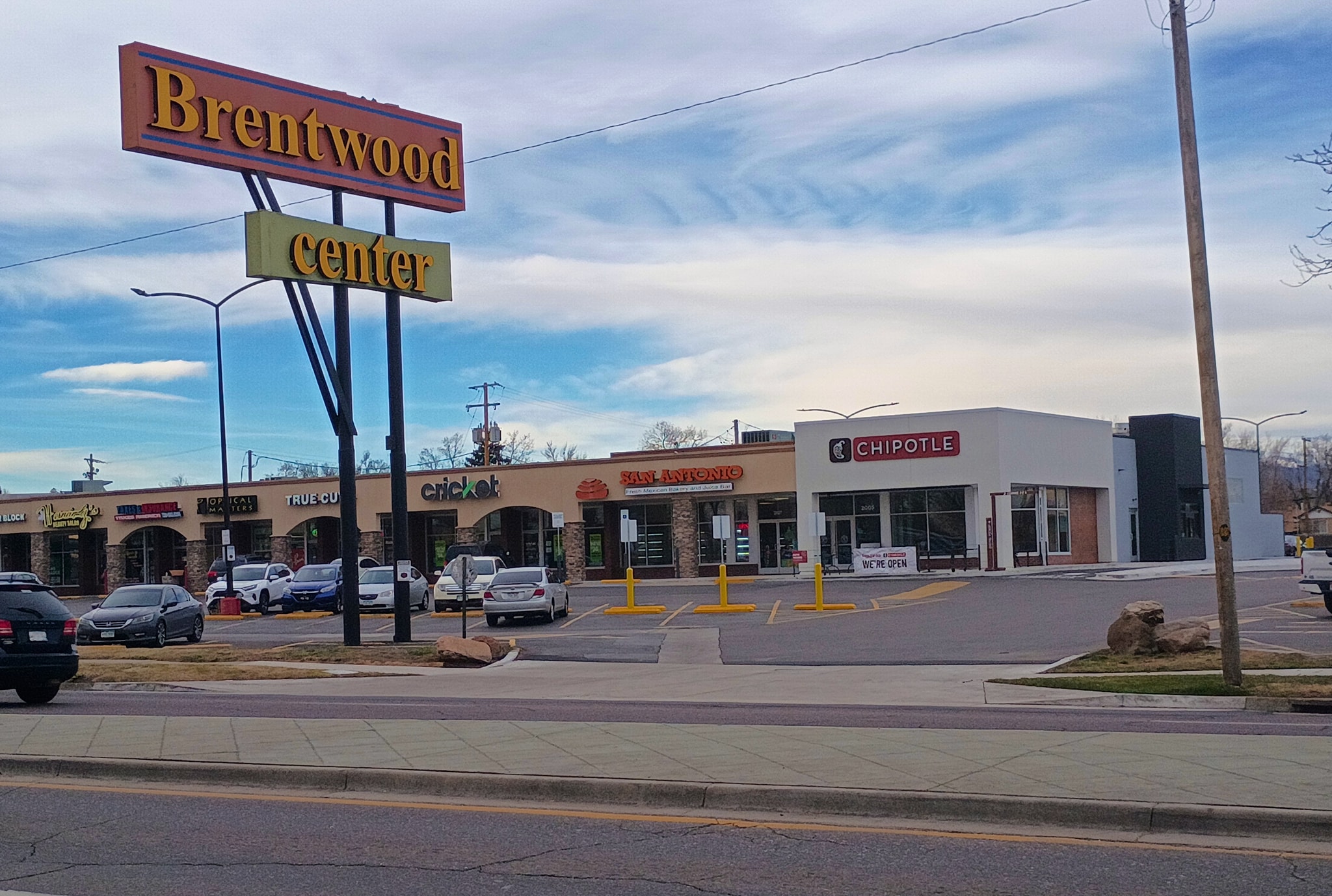 1901-2099 S Federal Blvd, Denver, CO for Rent