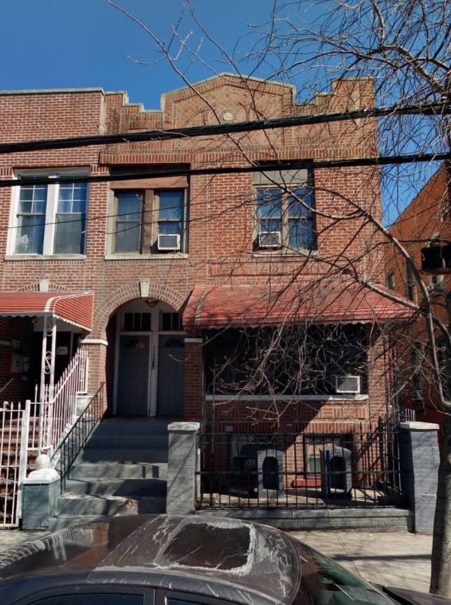 1144 Manor Ave, Bronx, NY for Sale