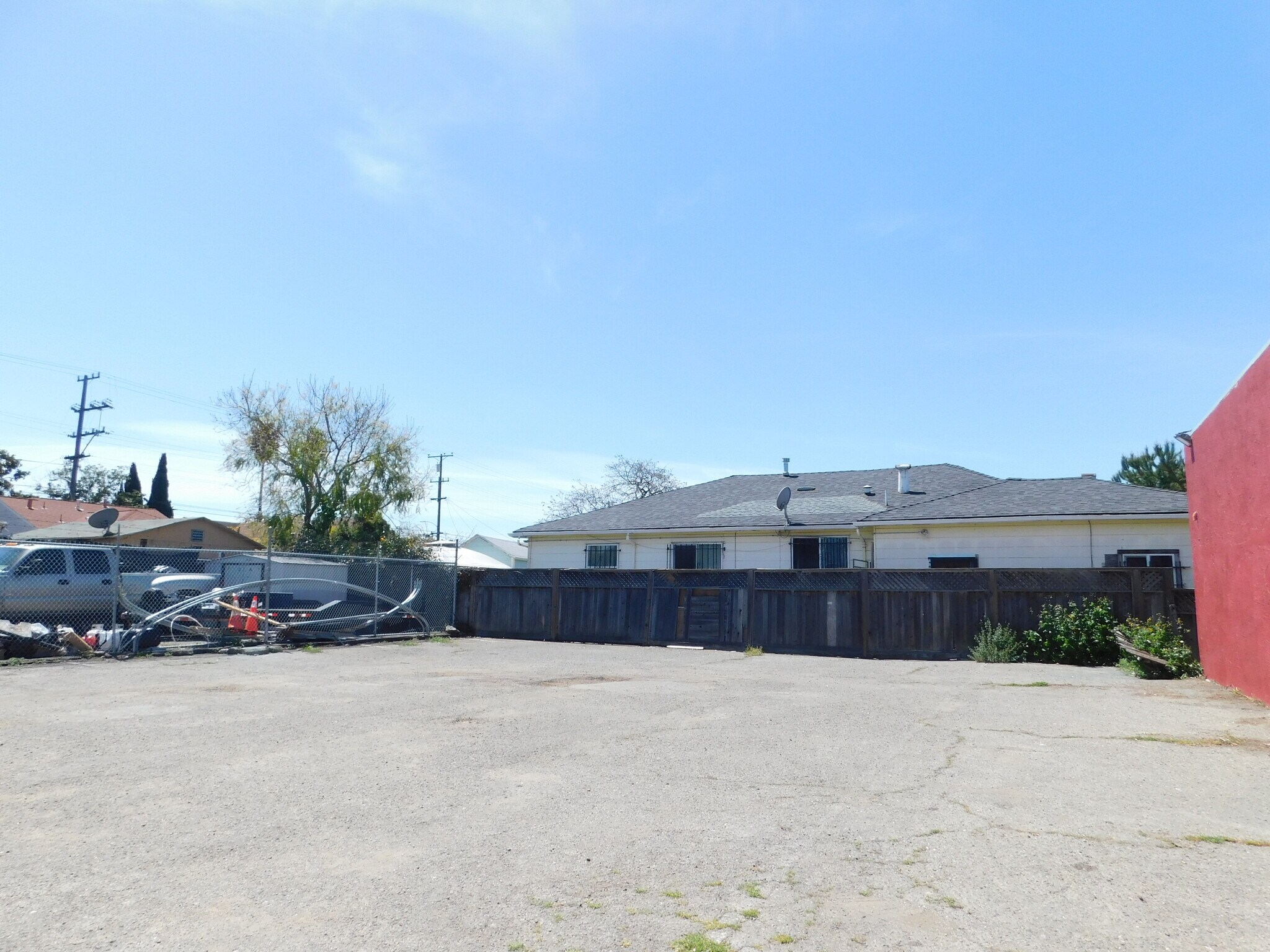 10801 Bancroft Ave, Oakland, CA for Sale