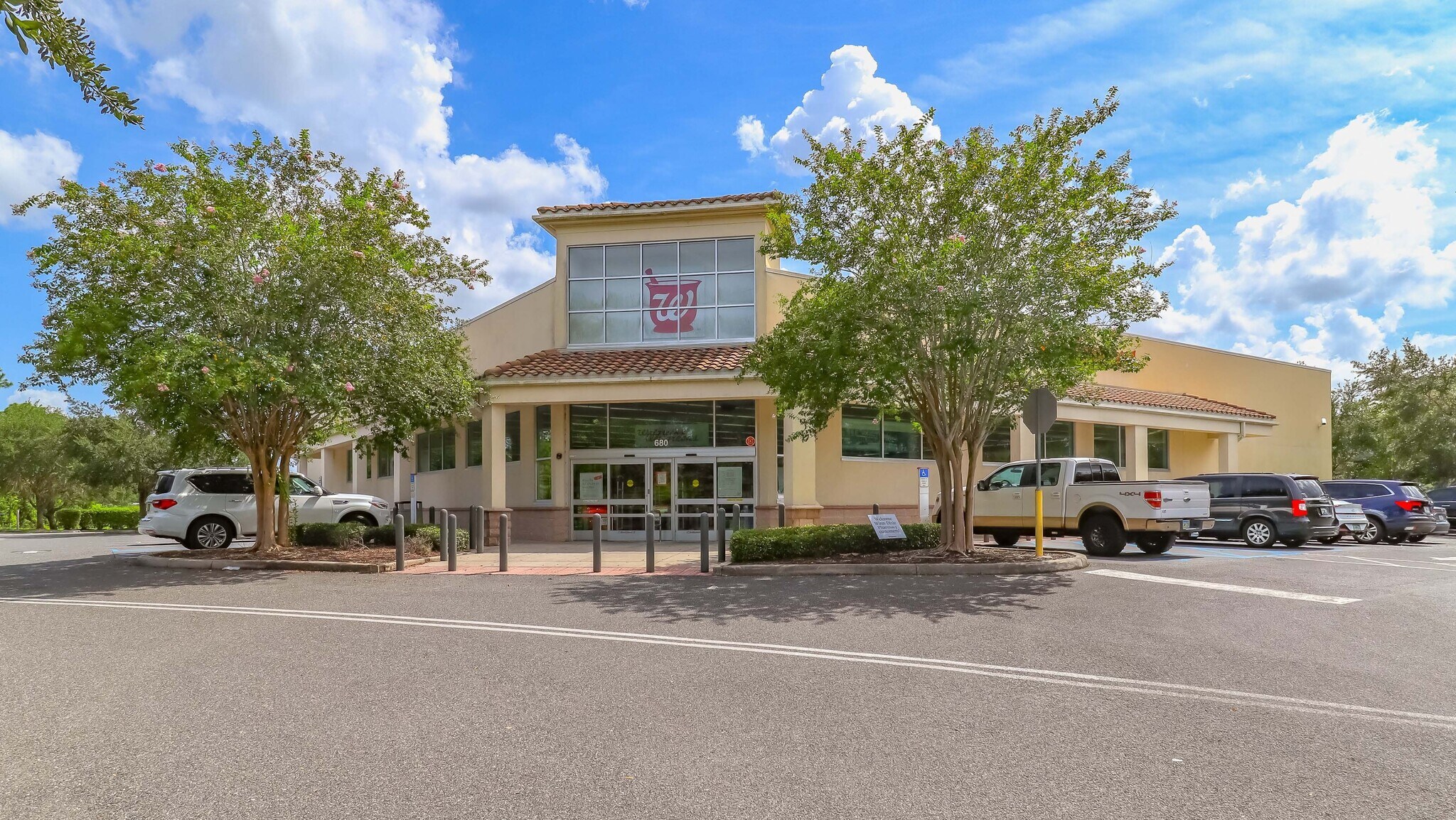 680 E Burleigh Blvd, Tavares, FL for Sale