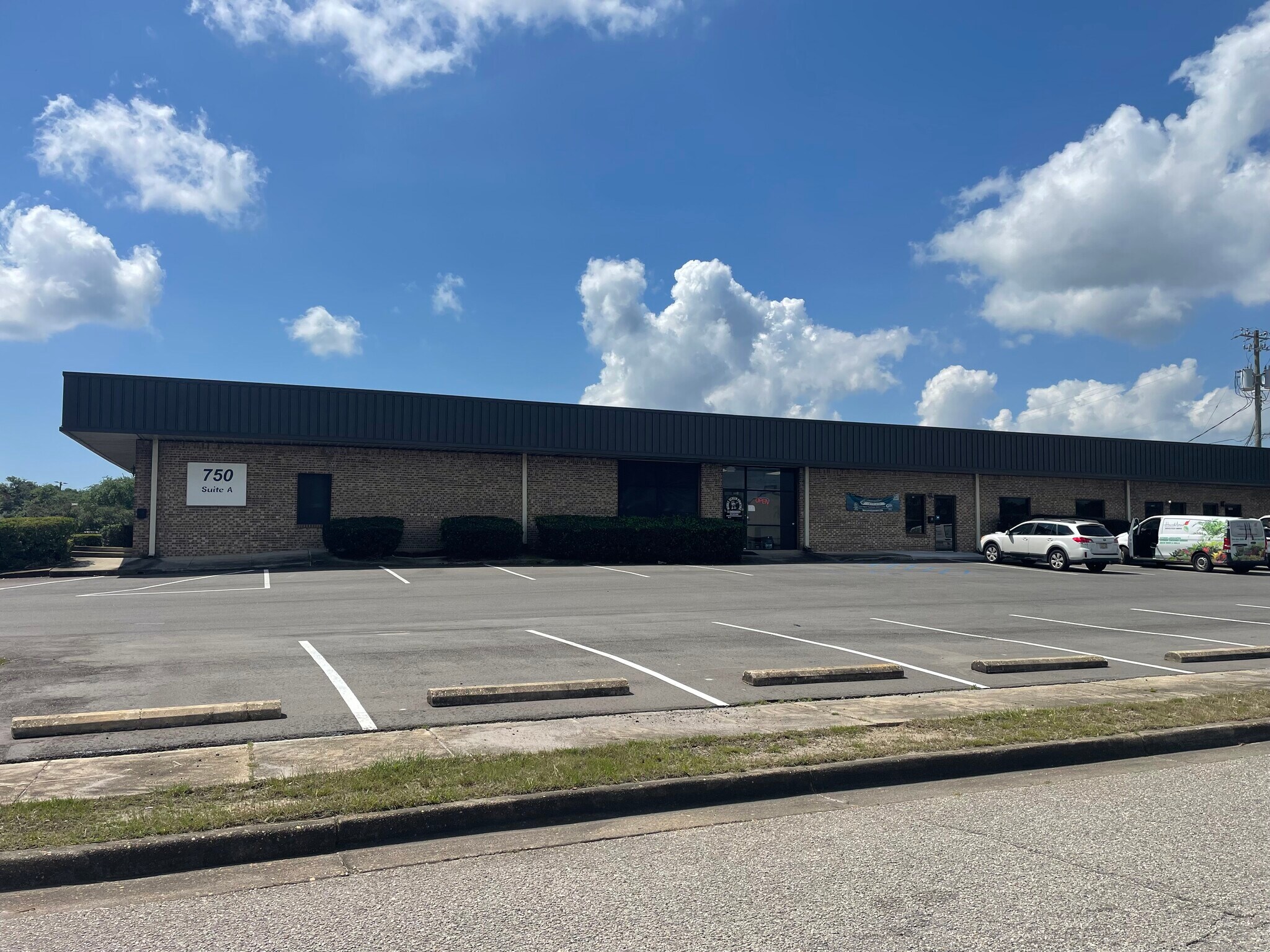 750 Lakeside Dr, Mobile, AL for Rent