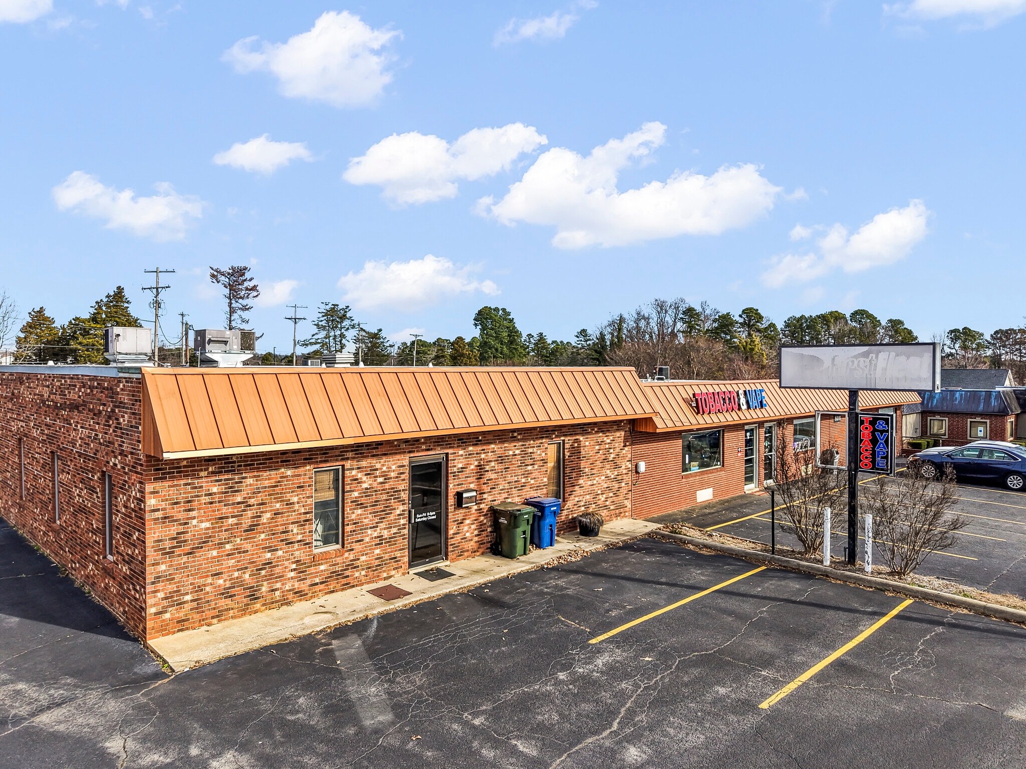 808-810 W Main St, Jamestown, NC for Sale
