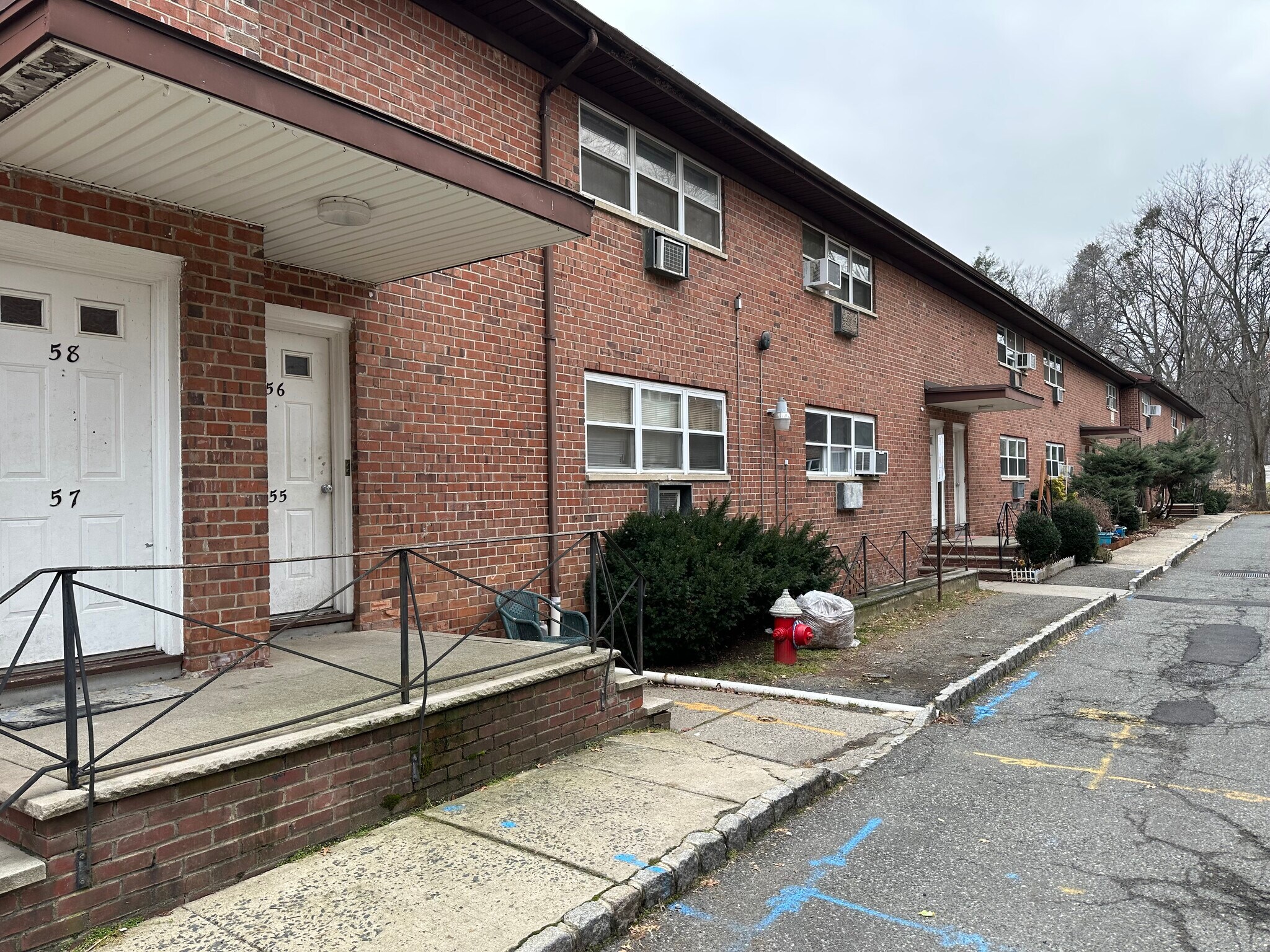 609 Newman Pl Roselle, NJ 07203 MultiFamily Property for Lease on