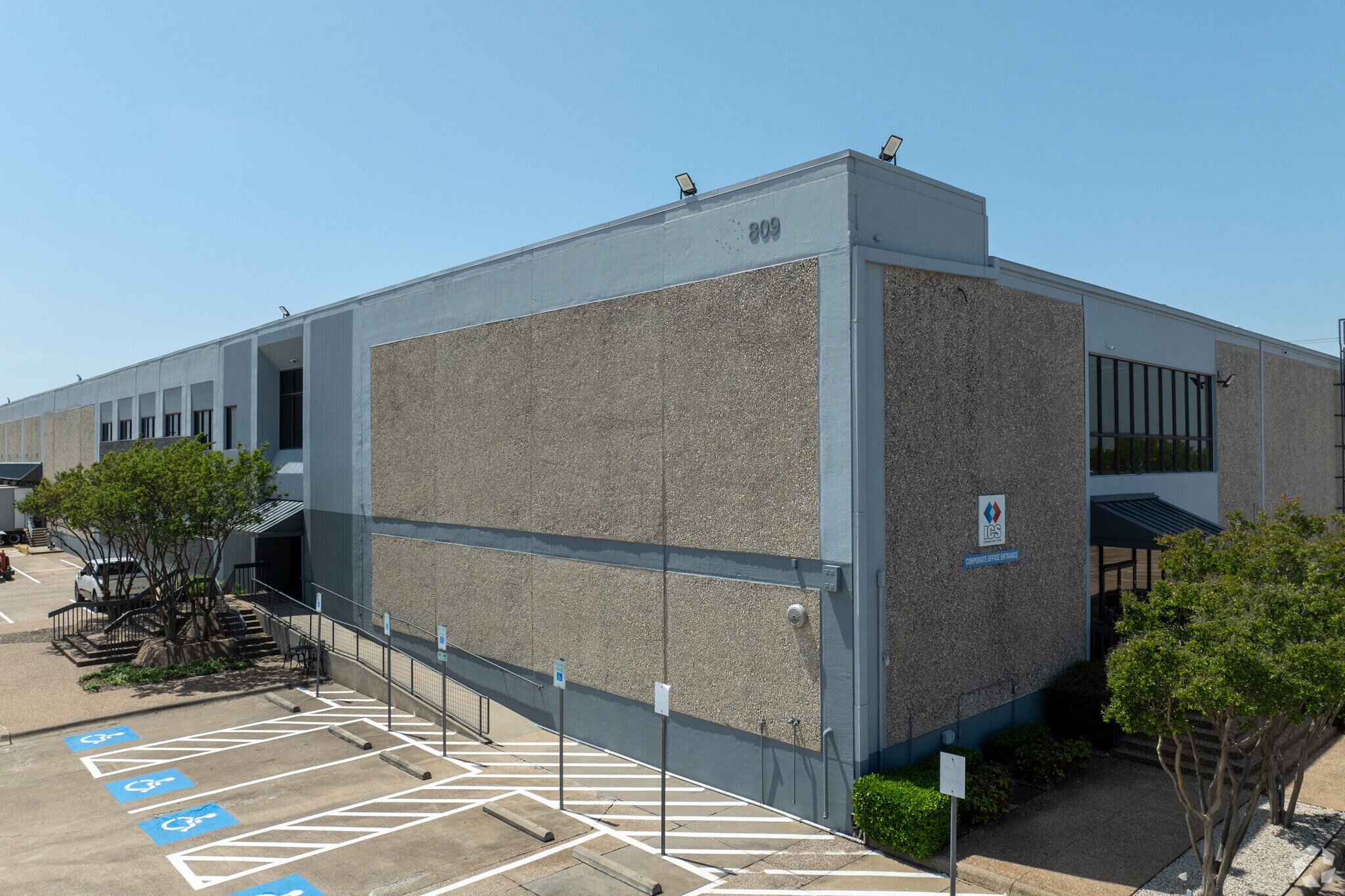 807-809 110th St, Arlington, TX for Rent