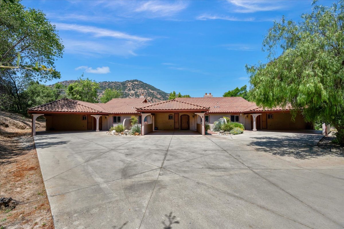 29673 Rock Creek Dr, Three Rivers, CA for Sale
