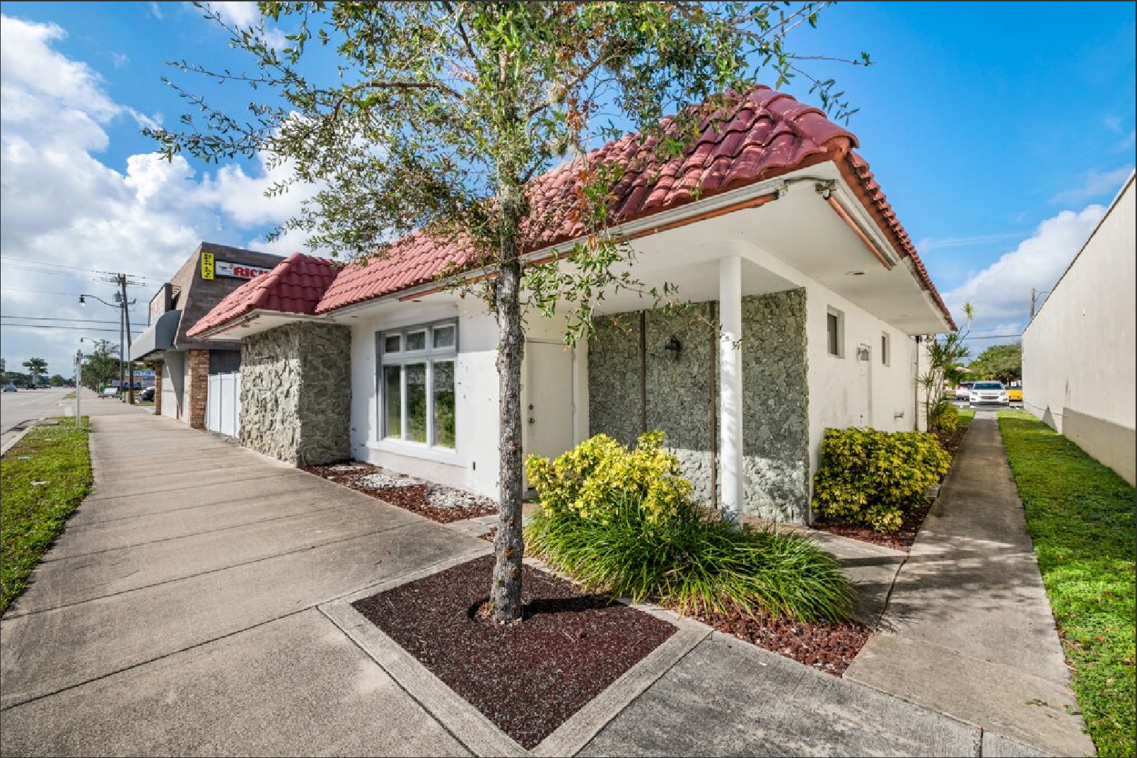 4749 Hollywood Blvd, Hollywood, FL for Sale