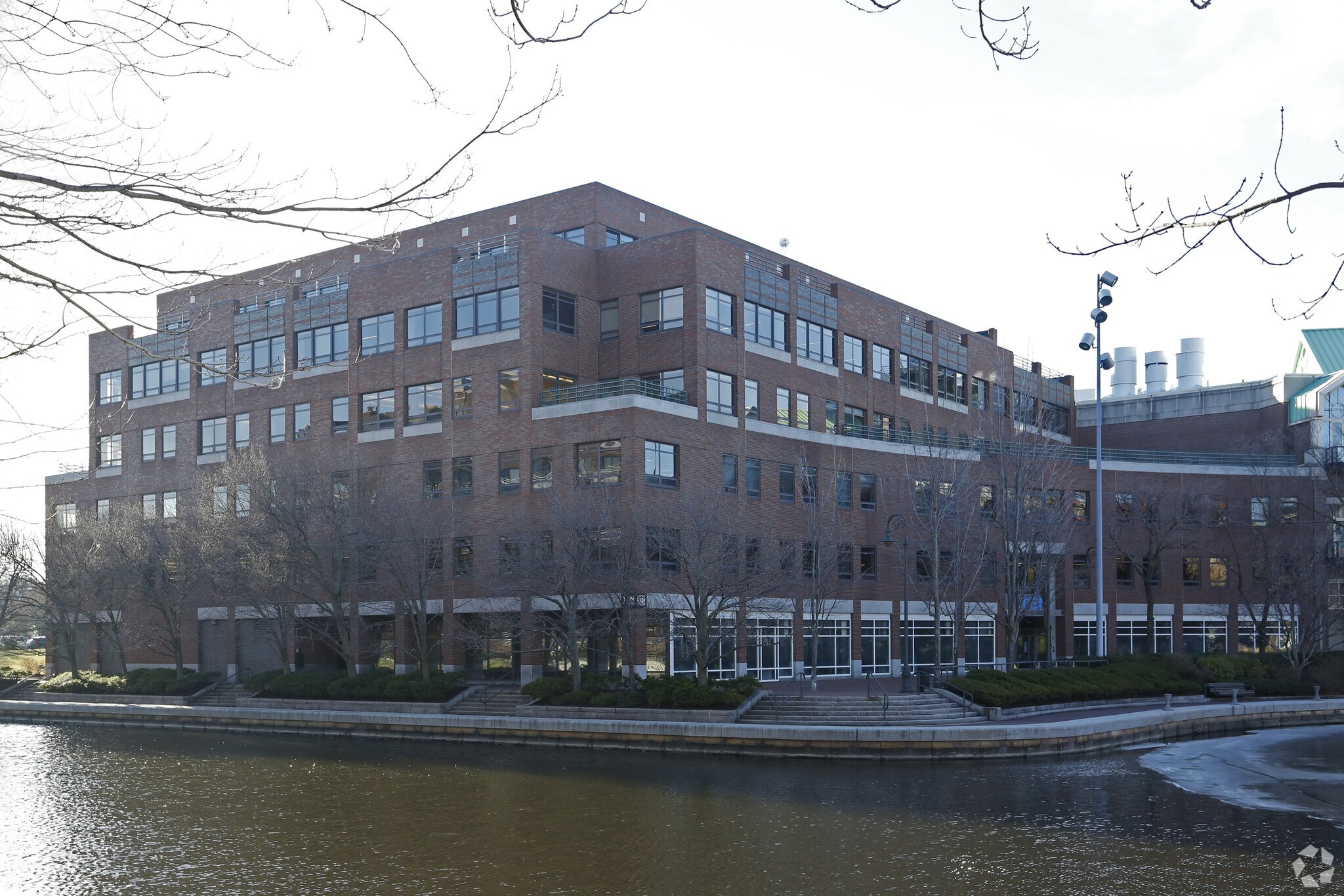 10 Canal Park Cambridge, MA 02141 Office Property for Lease on