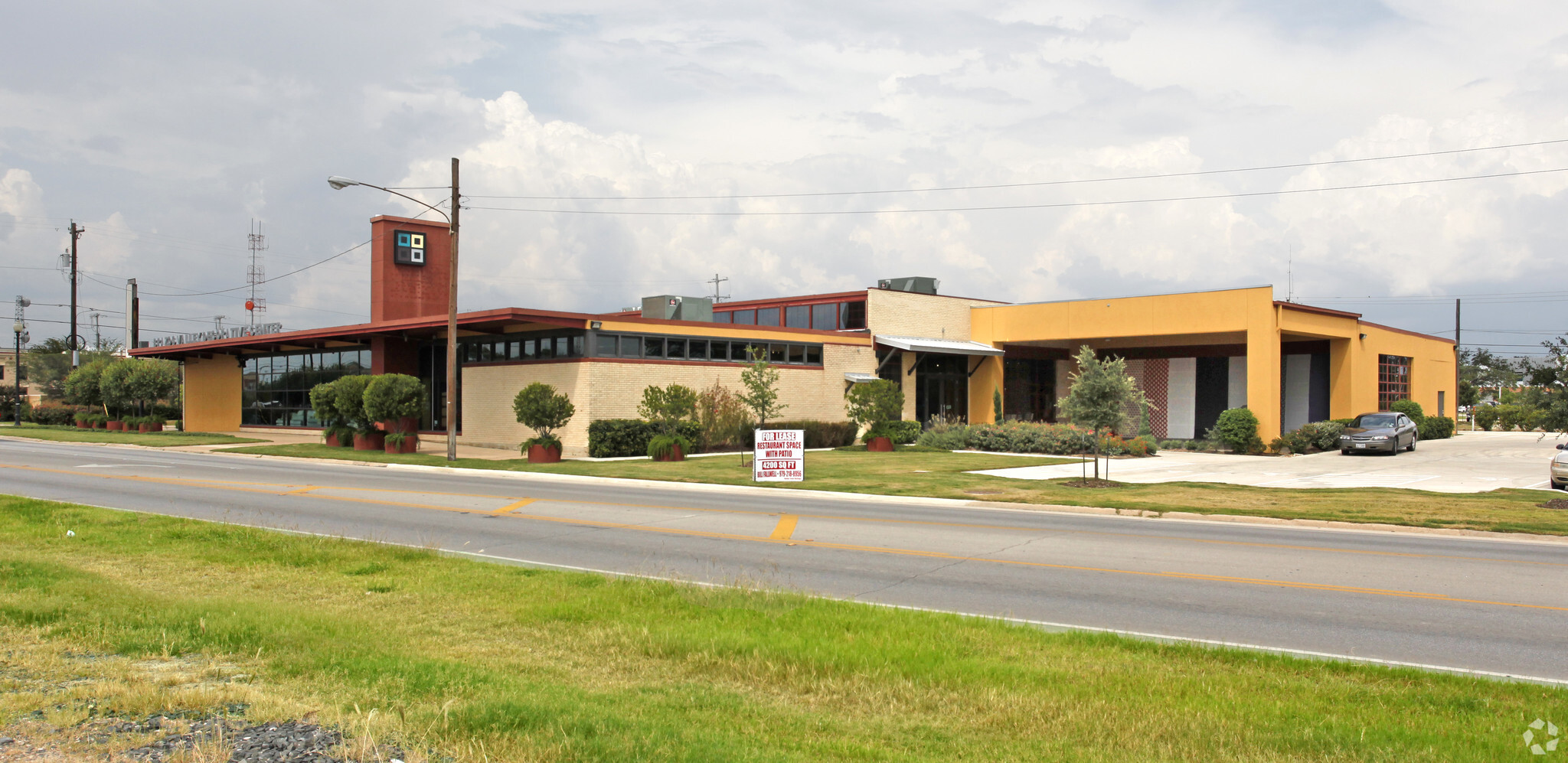 401 S Main St, Bryan, TX for Sale