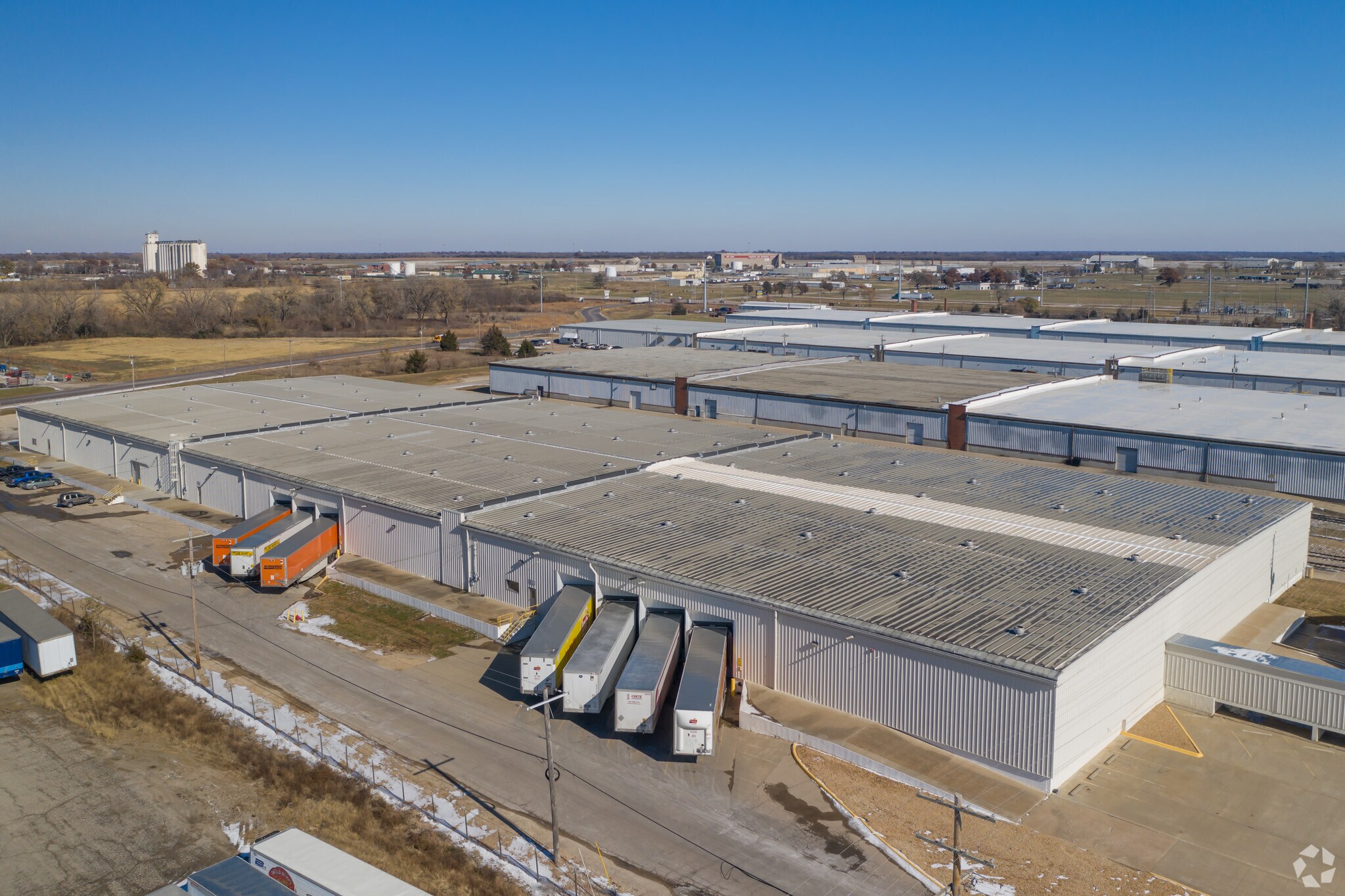 925 SW University Blvd Topeka, KS 66619 Industrial Property for Sale