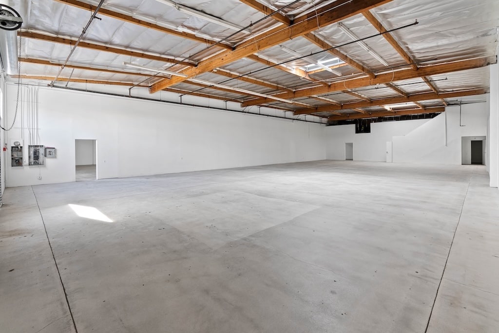 8950-8954 Lurline Ave, Chatsworth, CA for Rent