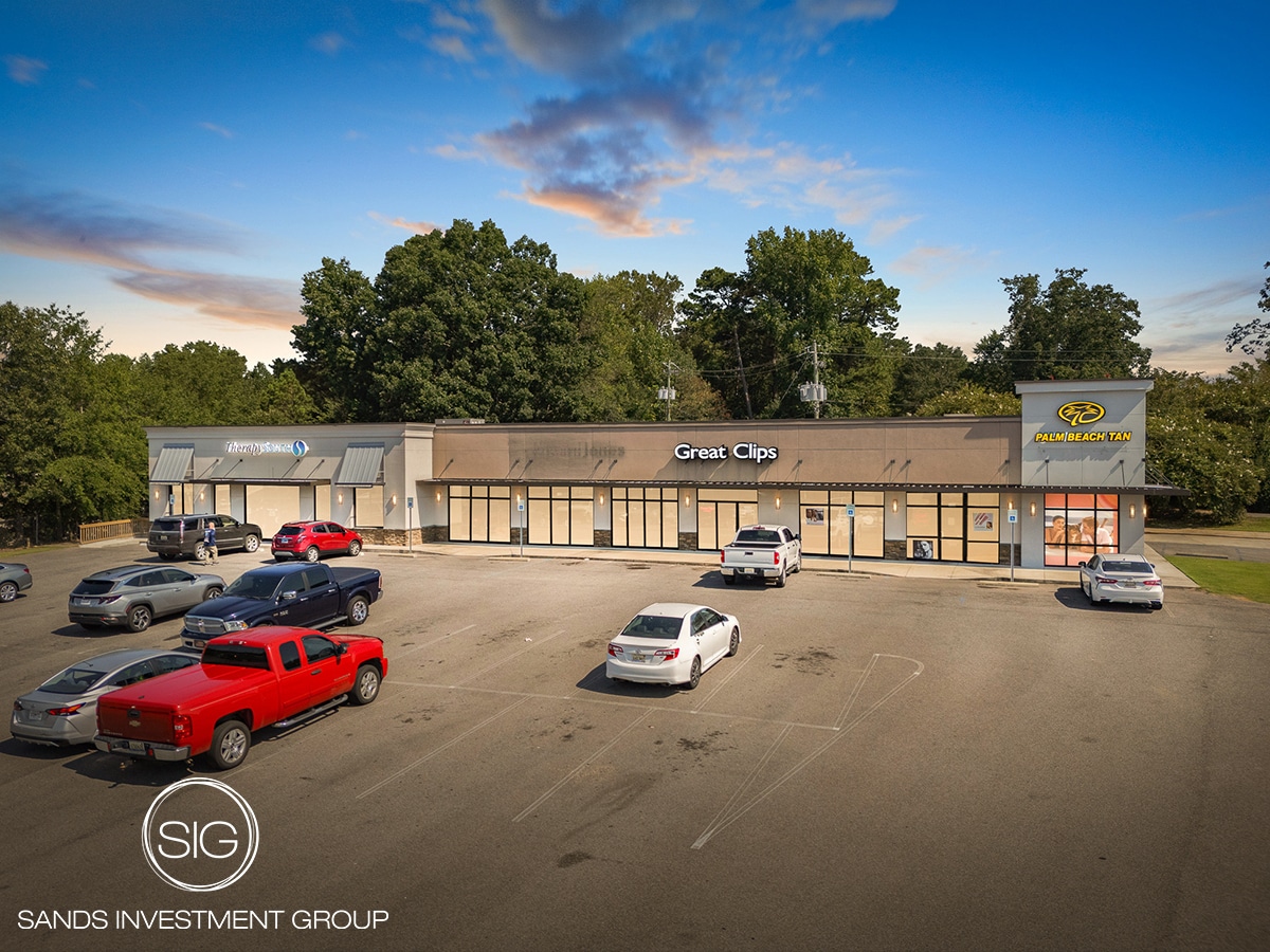 200 N Airport Rd, Jasper, AL for Sale