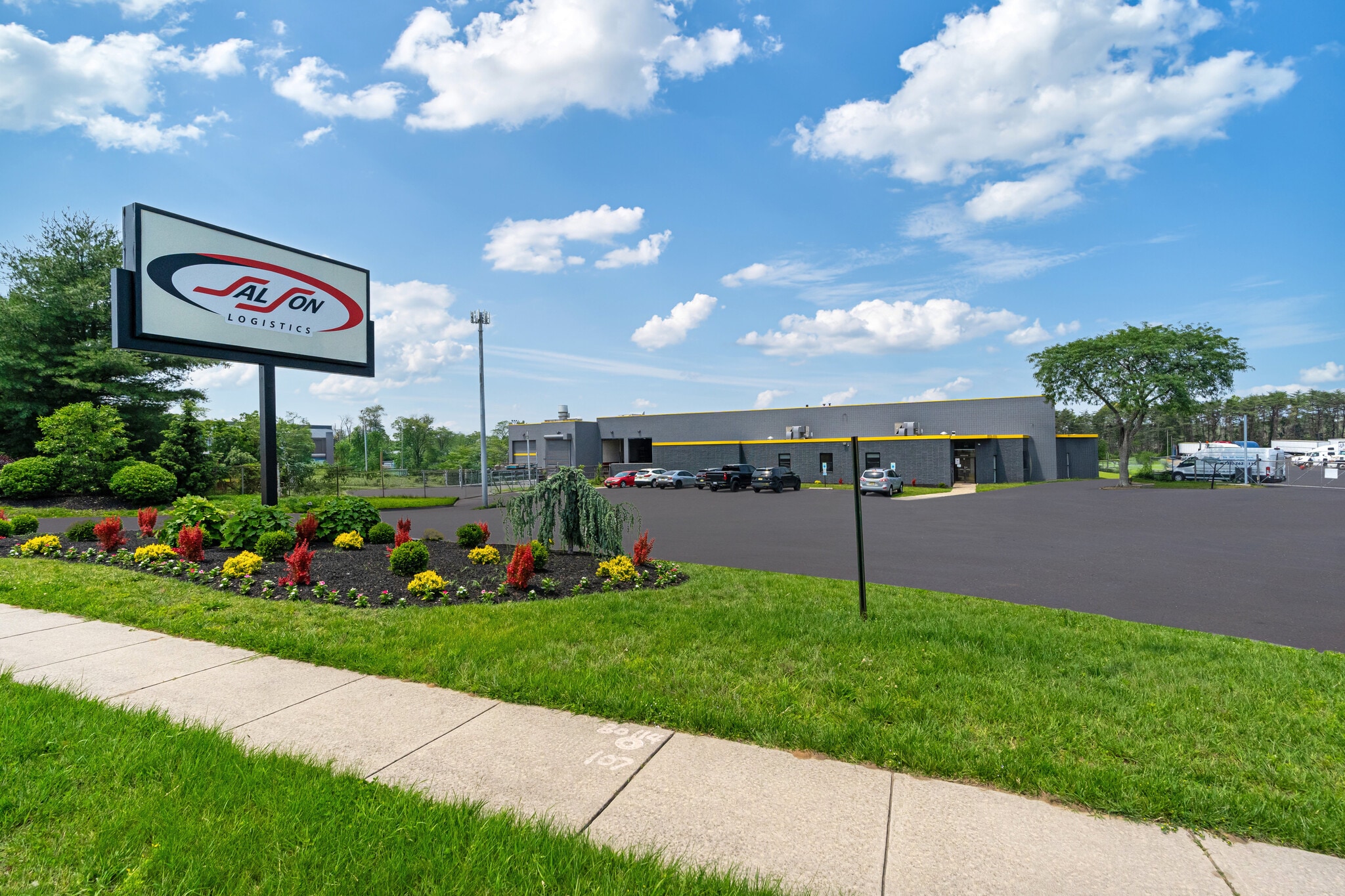 2013 US-130, Burlington, NJ for Rent