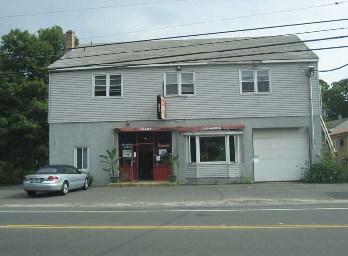 666-668 Mantoloking Rd, Brick, NJ for Sale