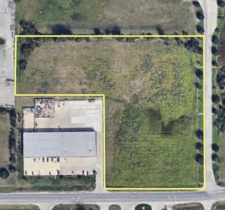 9150 Woodend Rd, Edwardsville, KS for Sale