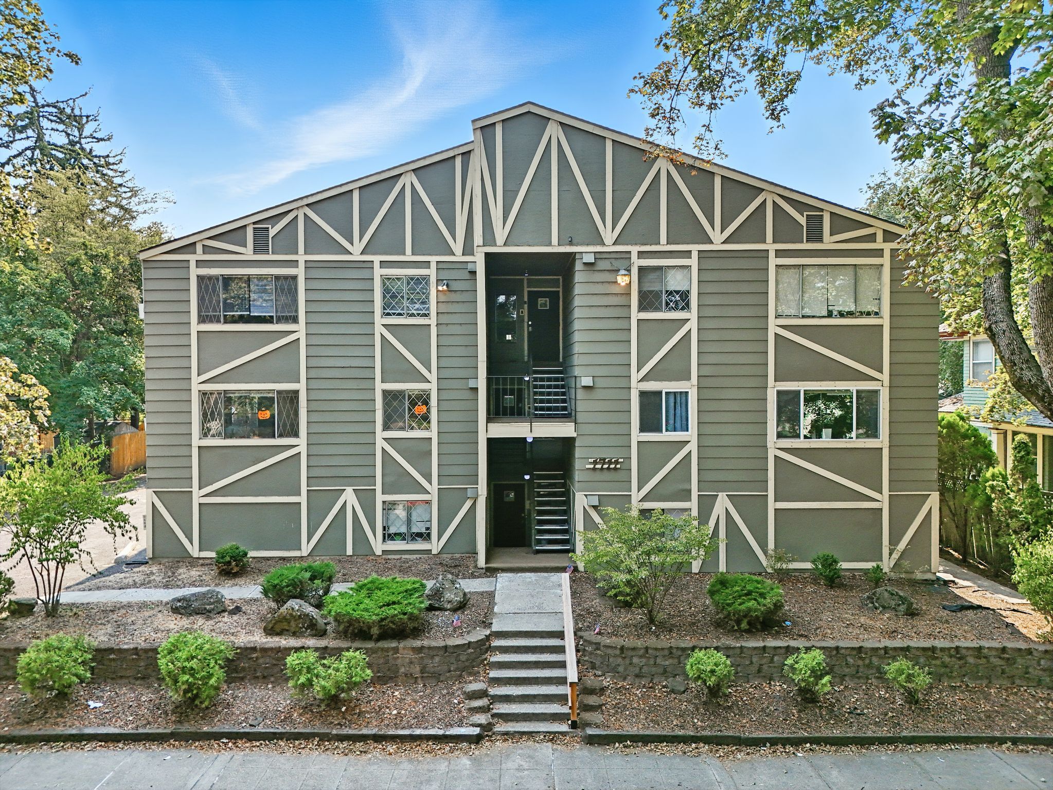 1711 W 10th Ave, Spokane, WA for Sale