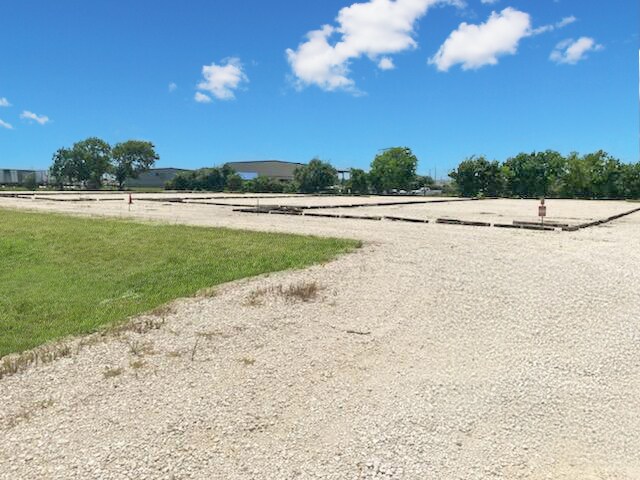 209 CR 227A, Freeport, TX for Sale