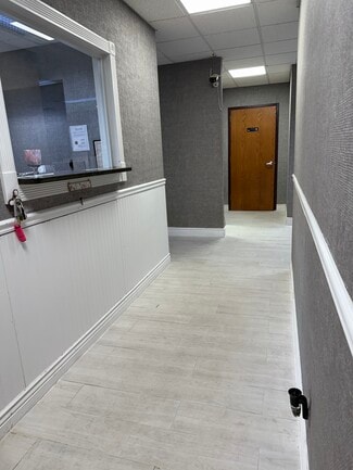 Jacksonville, FL Office/Medical - 5105 Bowden Rd