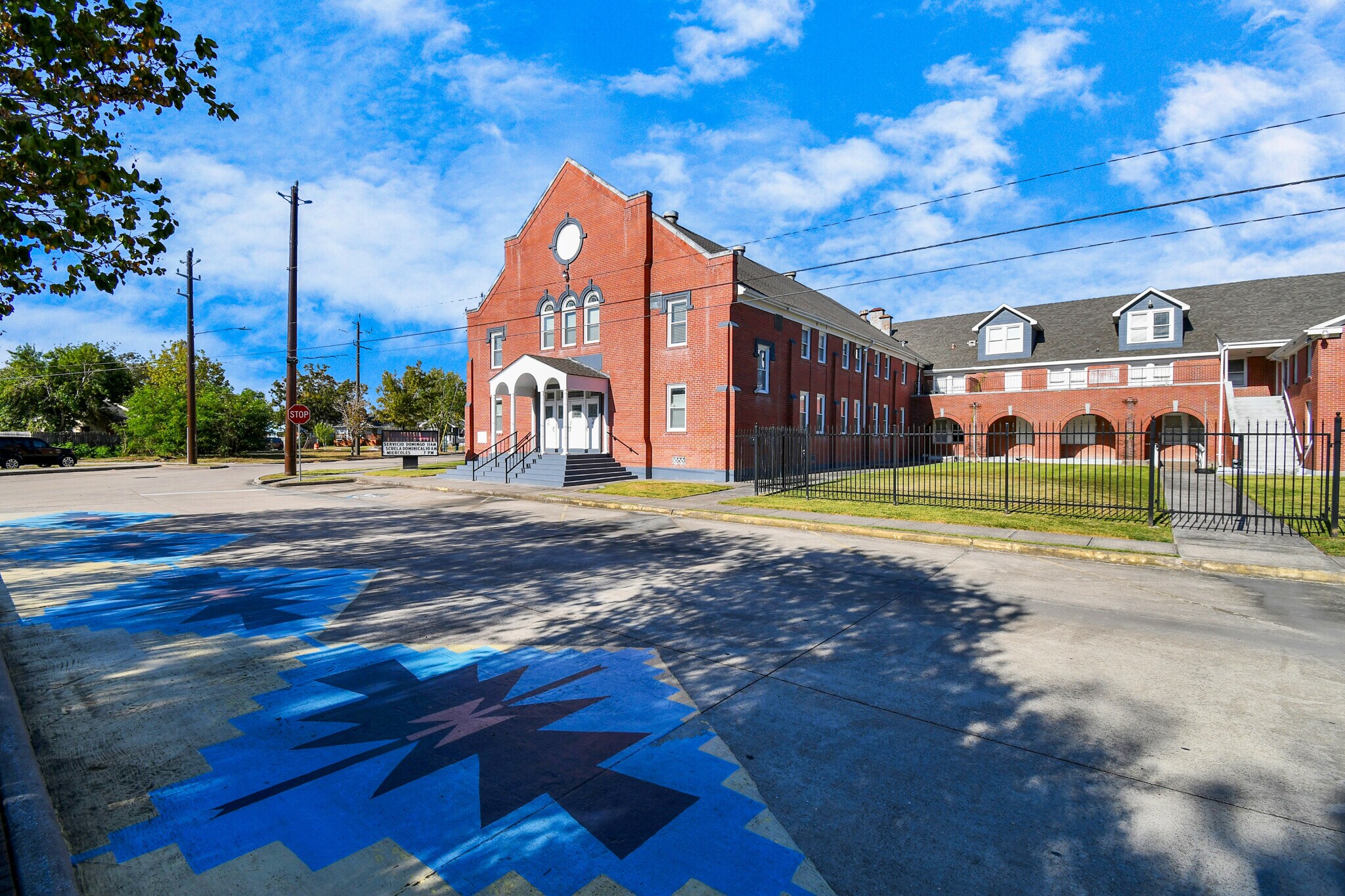 2728 Kentucky St, Baytown, TX for Sale