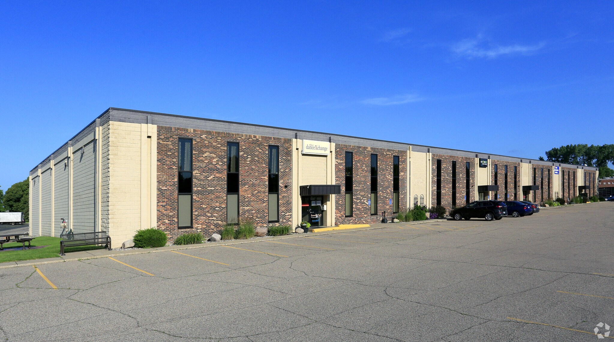 6865-6889 Washington Ave S, Edina, MN for Rent