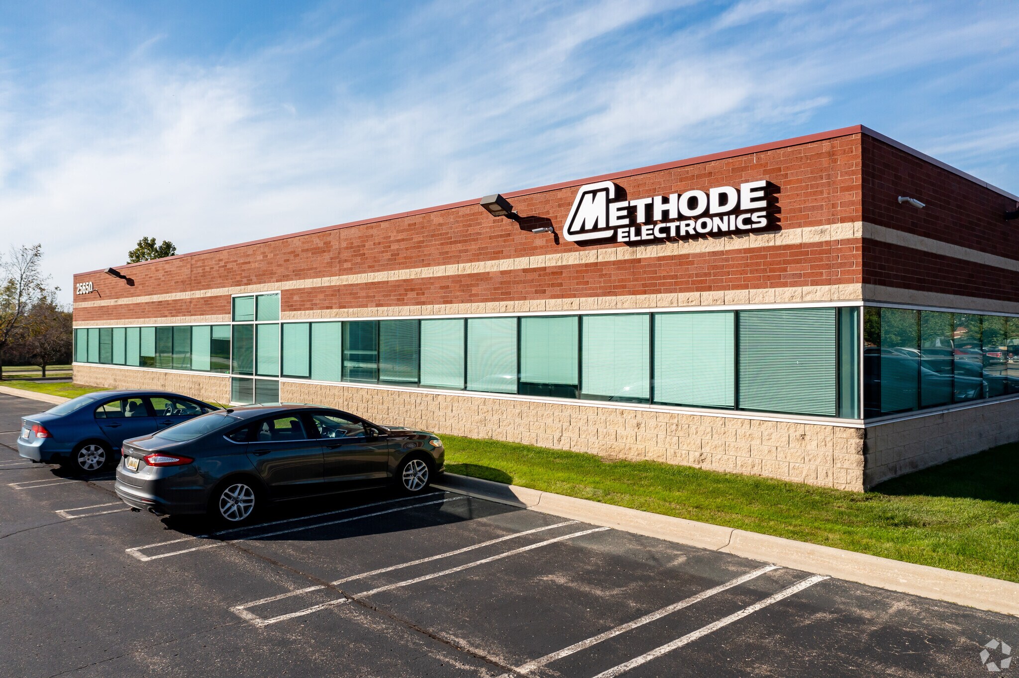 25650 W 11 Mile Rd, Southfield, MI for Sale