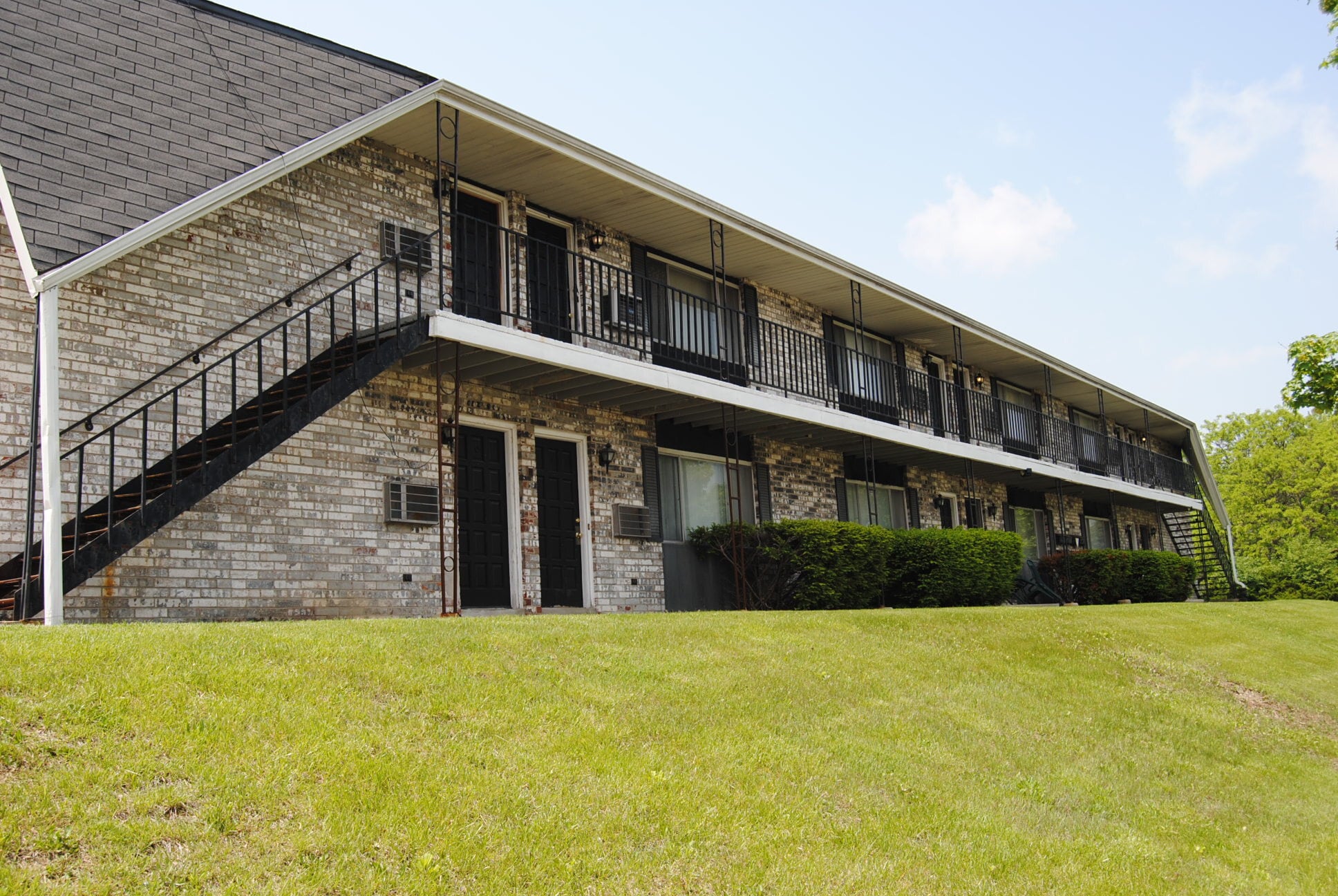 7979 N 66th St, Milwaukee, WI for Sale