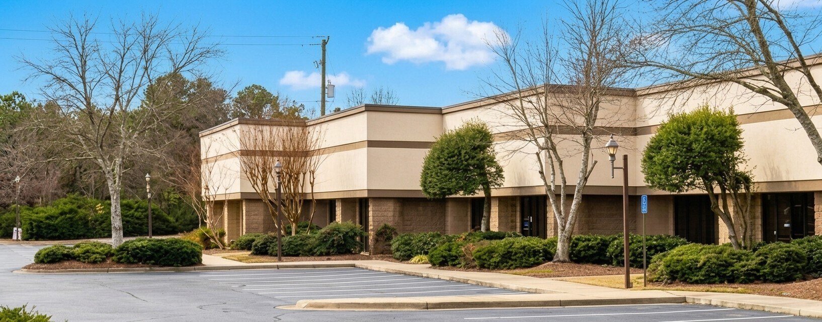 4040 Nine McFarland Dr, Alpharetta, GA for Rent