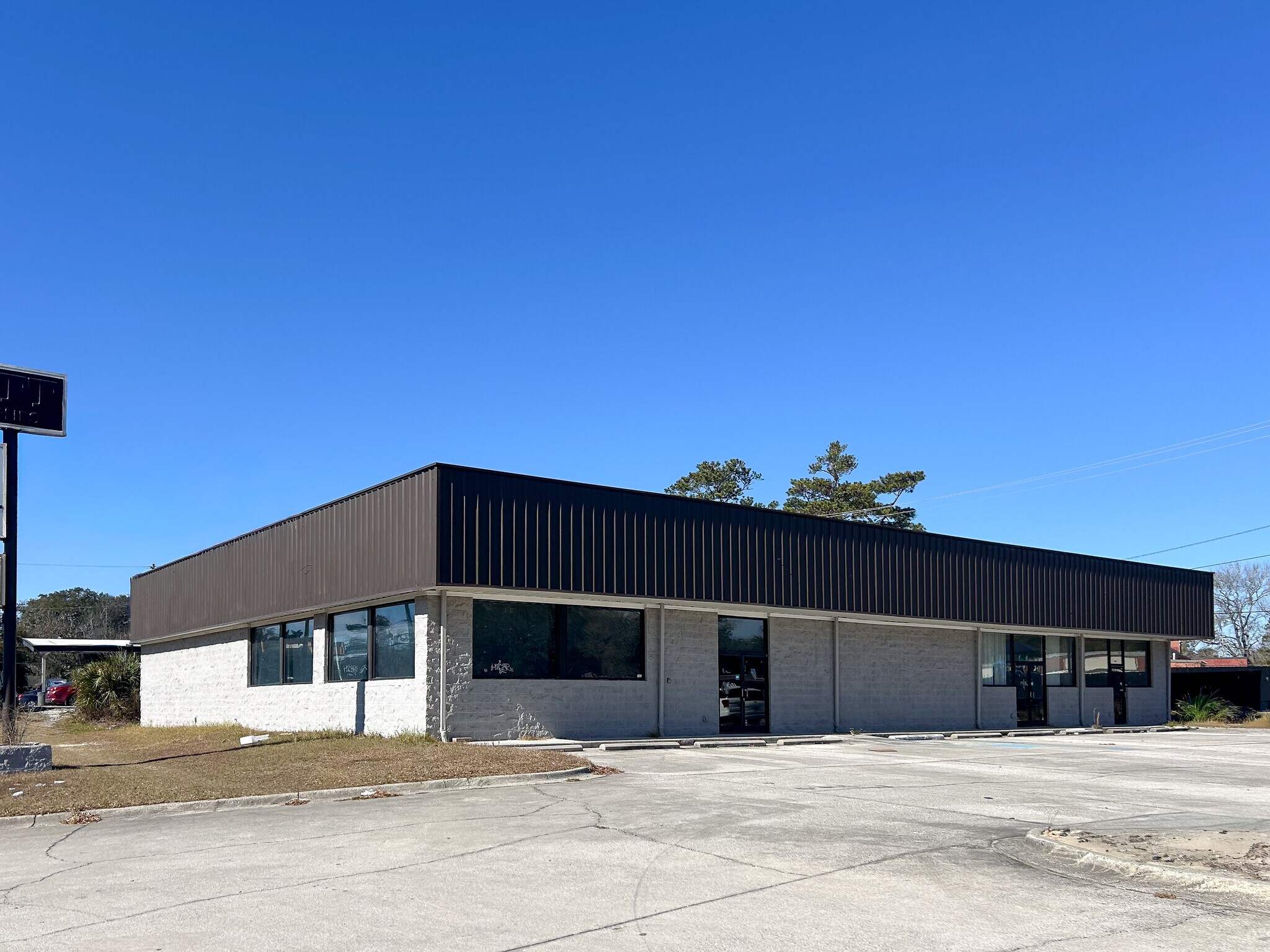 38 W De Renne Ave, Savannah, GA for Sale