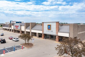Pekin, IL Retail - 3422-3564 Court St