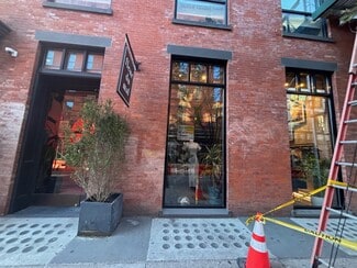 New York, NY Office/Retail - 374 Broome St