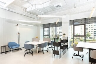 Tucson, AZ Coworking Space - 5055 E Broadway Blvd