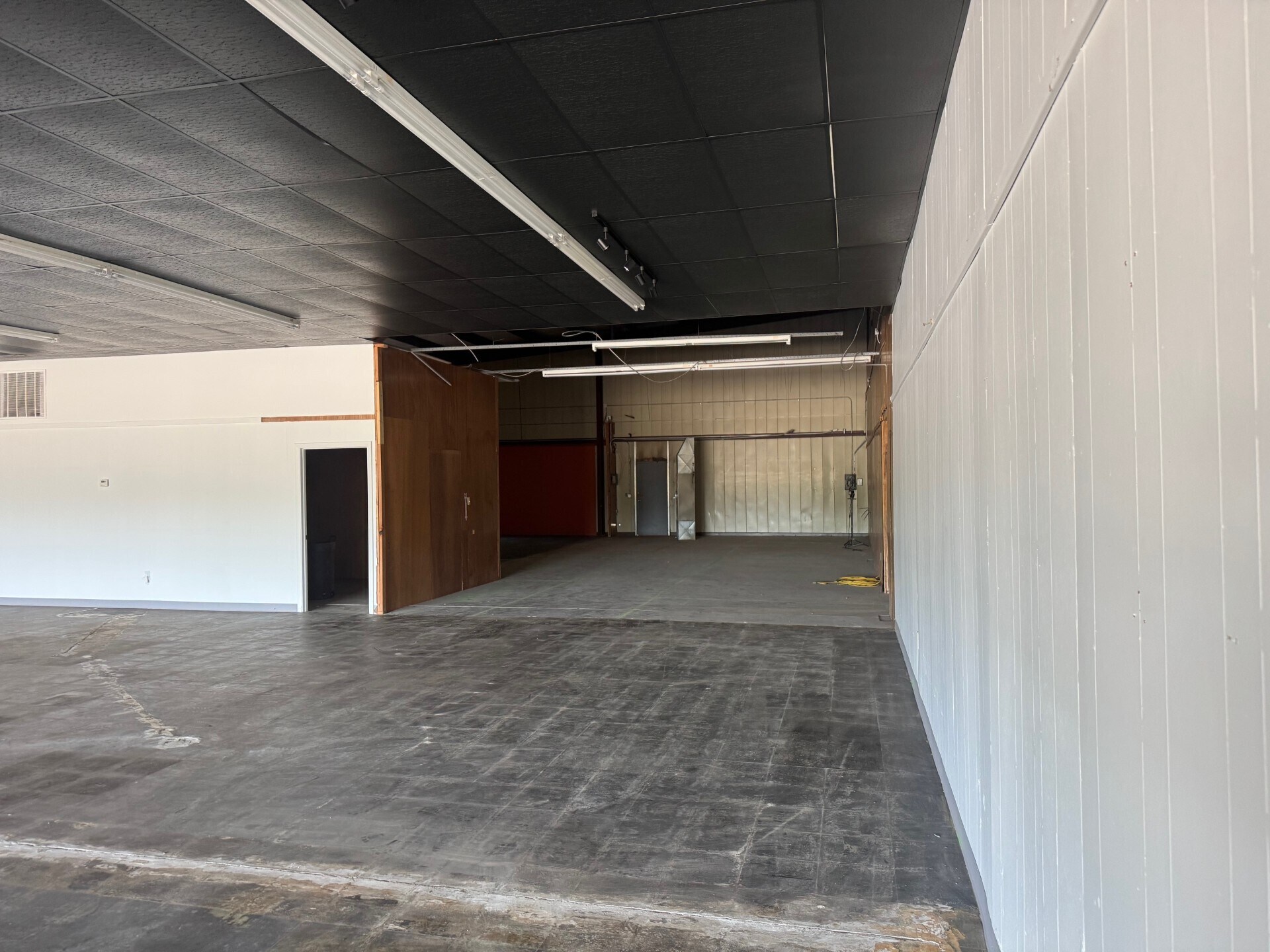 304 W Mcartor Rd, Dodge City, KS for Rent