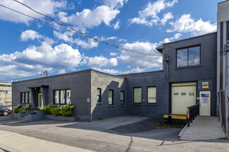 Montréal, QC Showroom - 5680 Rue Fullum