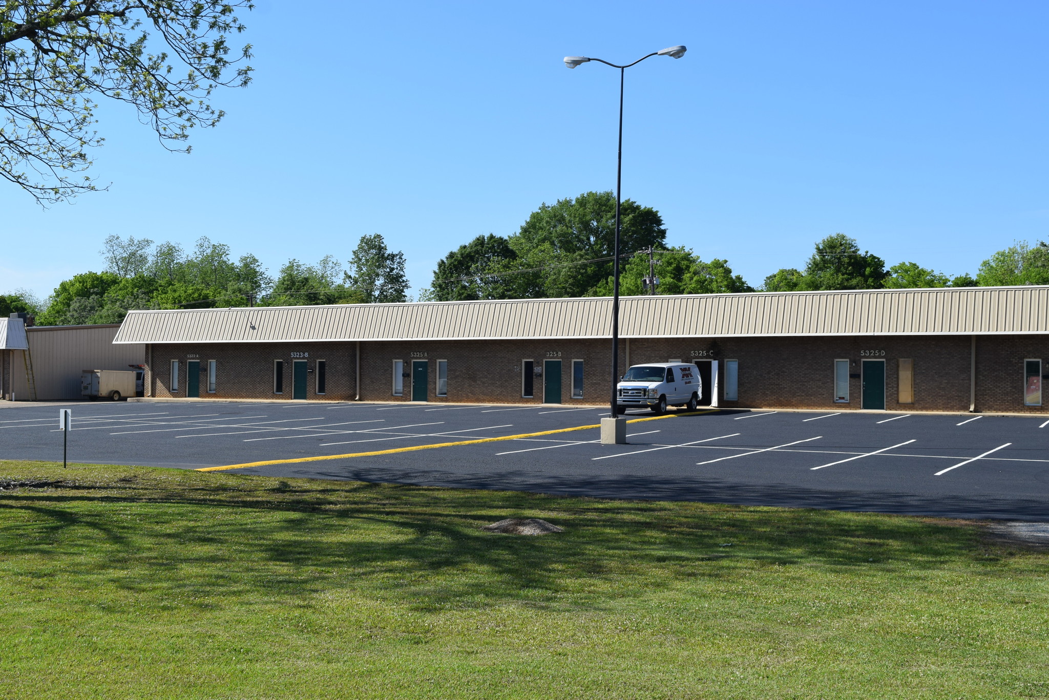 5323-5325 Wares Ferry Rd, Montgomery, AL for Sale