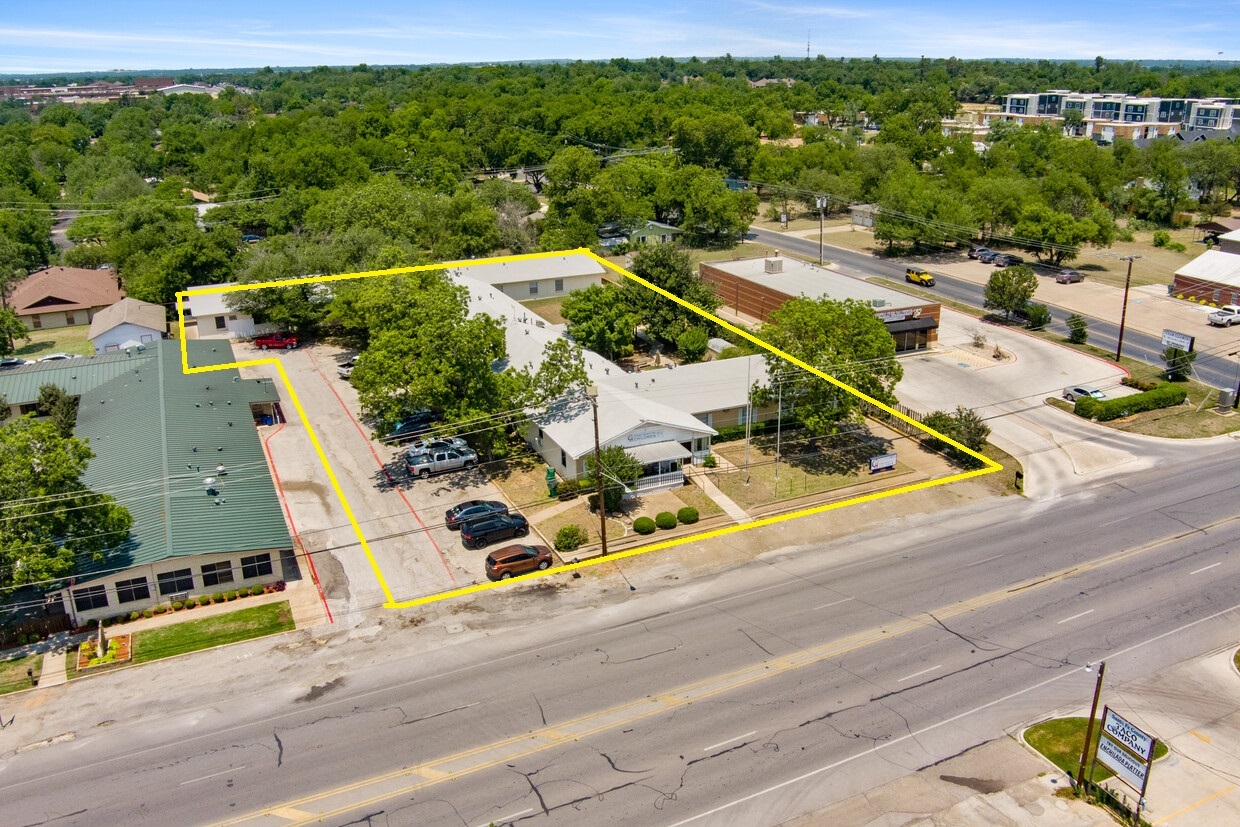 2309 W Washington St, Stephenville, TX for Sale