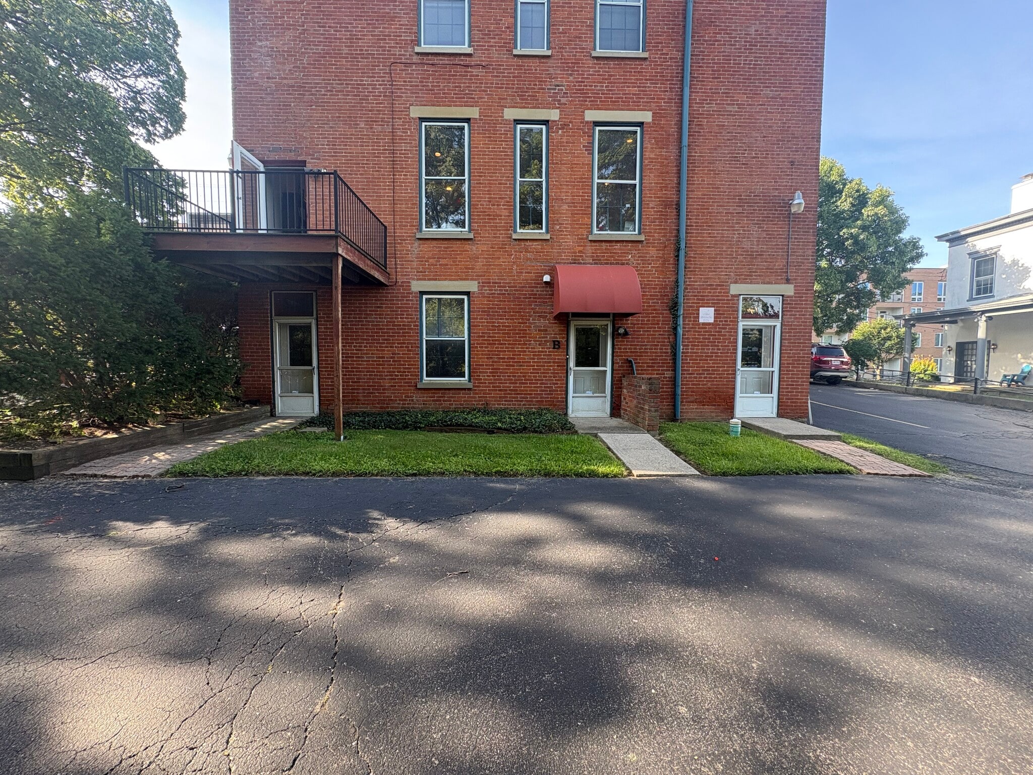 114 Wellington Pl, Cincinnati, OH for Rent