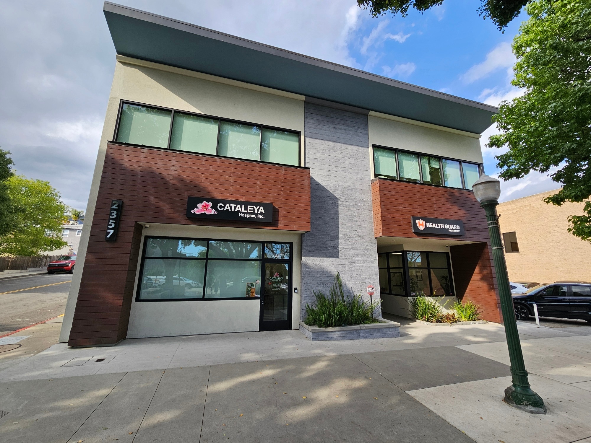 2355-2357 Honolulu Ave, Montrose, CA for Rent