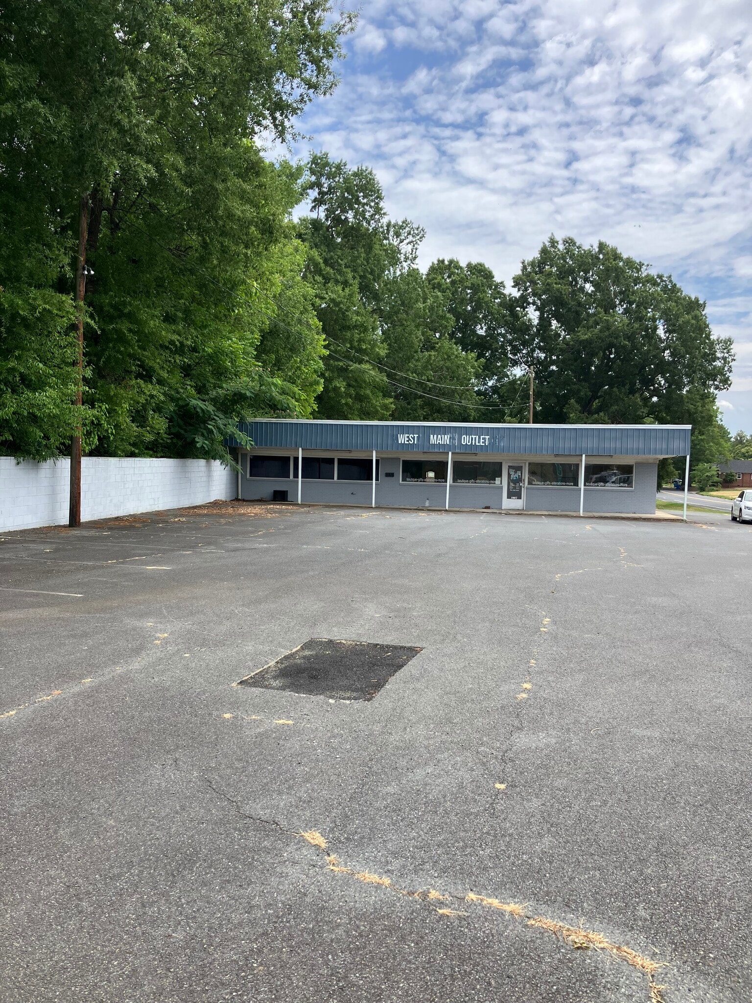 1007 W Main St, Albemarle, NC for Sale