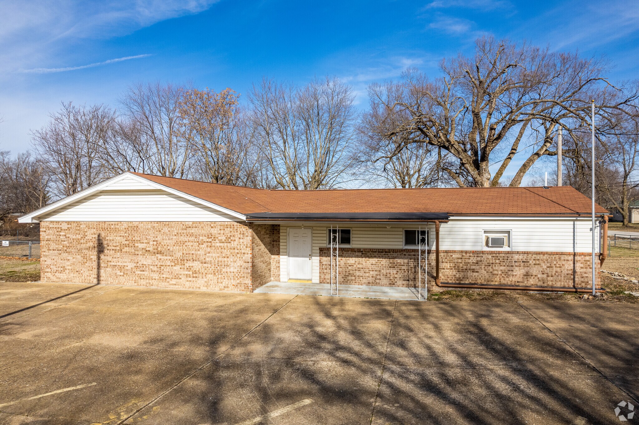 221 S Elder St, Buffalo, MO for Sale