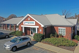 Greensboro, NC Bank - 4636 W Market St Greensboro, NC Bank - 4636 W Market St
