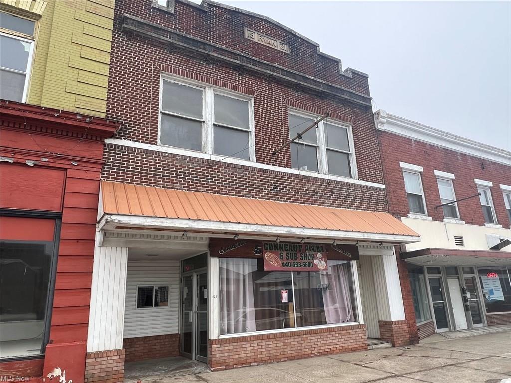 223 Broad St, Conneaut, OH for Sale