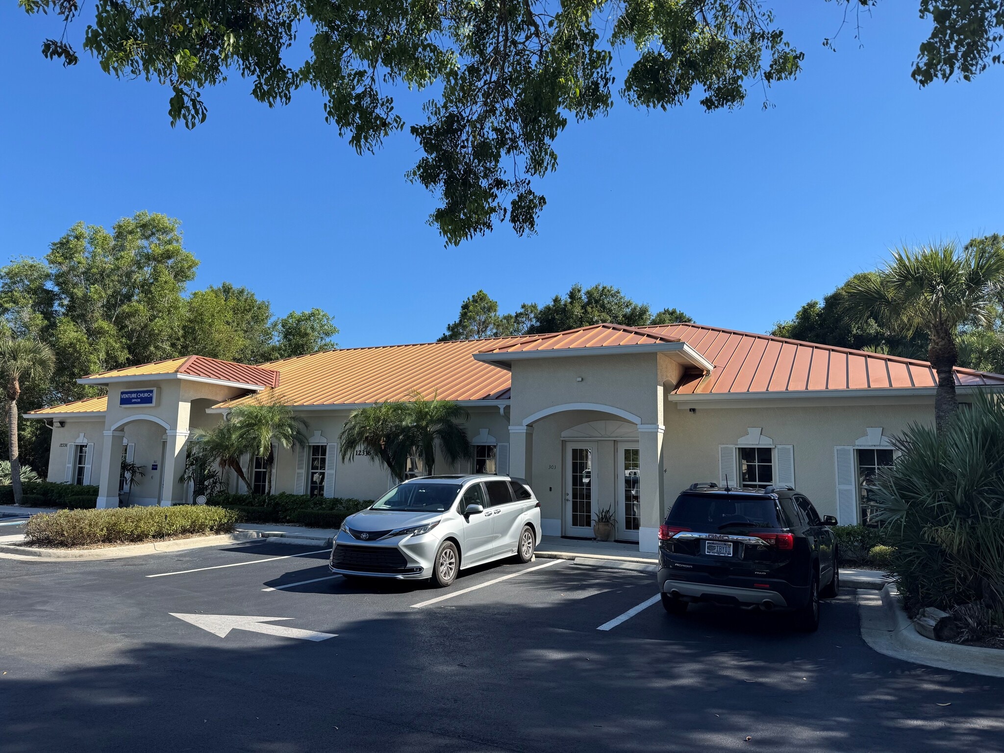 12336 Tamiami Trl, Naples, FL for Sale