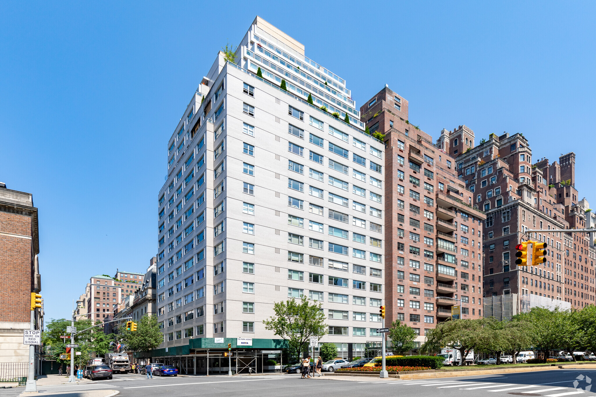 700 Park Ave, New York, NY for Sale