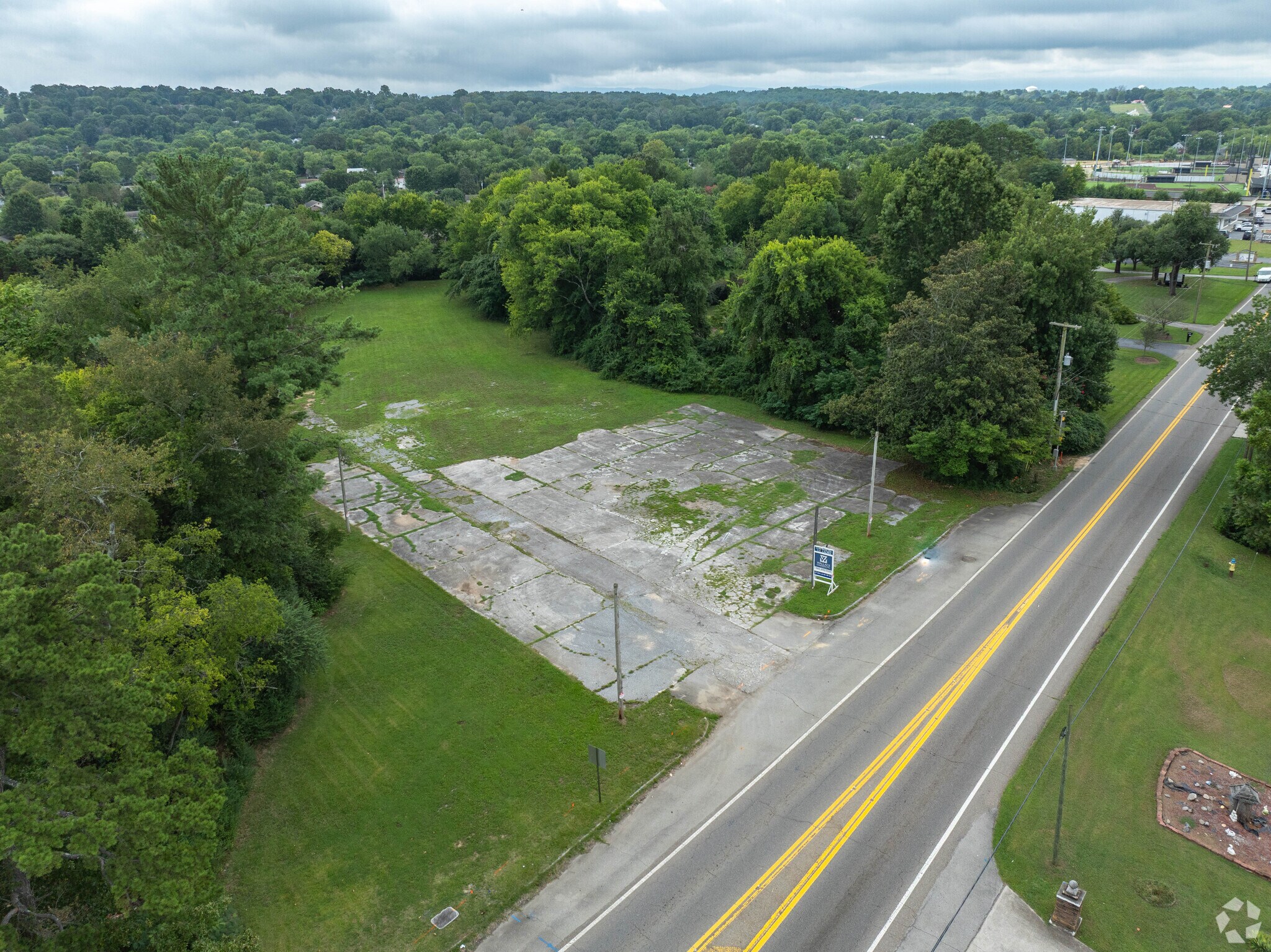 2738 E Broadway Ave, Maryville, TN for Sale