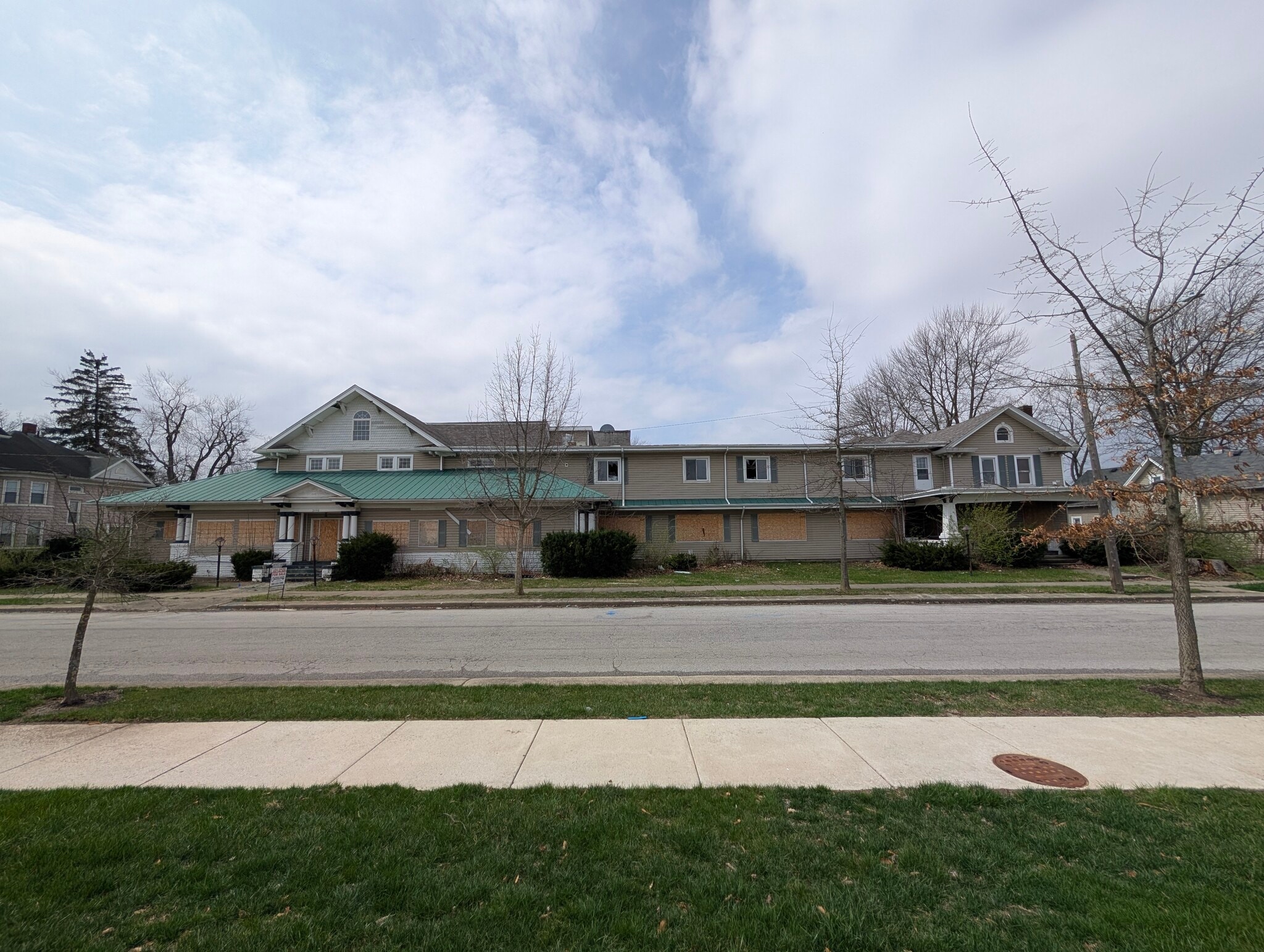2430-2440 Bowser Ave, Fort Wayne, IN for Sale