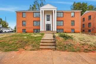 Lynchburg, VA Apartments - 1200 Liggates Rd