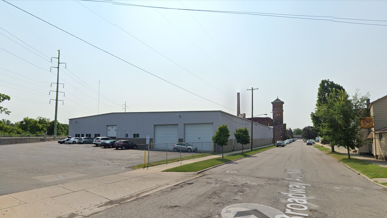 1642 Broadway Ave NW Grand Rapids, MI 49504 Industrial Property for