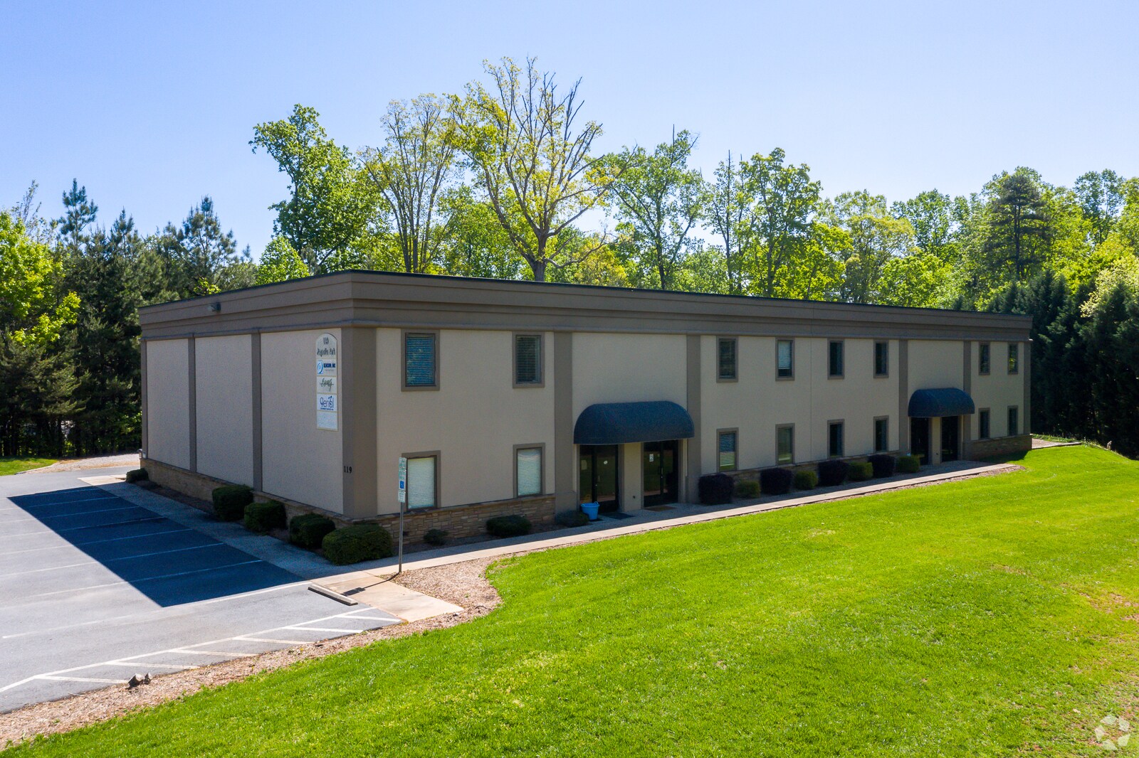 119 Magnolia Park Dr, Mooresville, NC for Sale